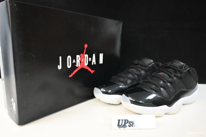 RETRO JORDAN AV2187 LOW 001 BLACK-WHITE 11 AIR 0331